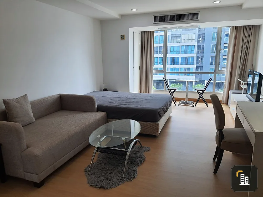 For rent: The Trendy Condominium, studio room, 11th floor, high view, complete facilities, move in now