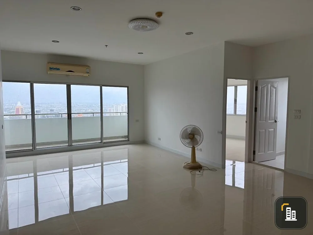 For sale: City Home Sukhumvit 101, 25th floor, empty room, airy, spacious, interested in owning, hurry up and reserve, don't miss out.