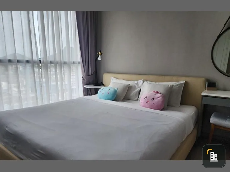 For rent: KEEN Centre Sriracha, 9th floor, fully furnished room, ready to move in. Interested? Hurry and reserve now. Don't wait.