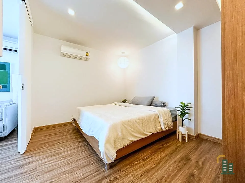 For sale, for rent, Tree Condo Ekkamai (Sukhumvit 42), 5th floor, beautiful room, fully furnished, super cool, book now, don't miss out.