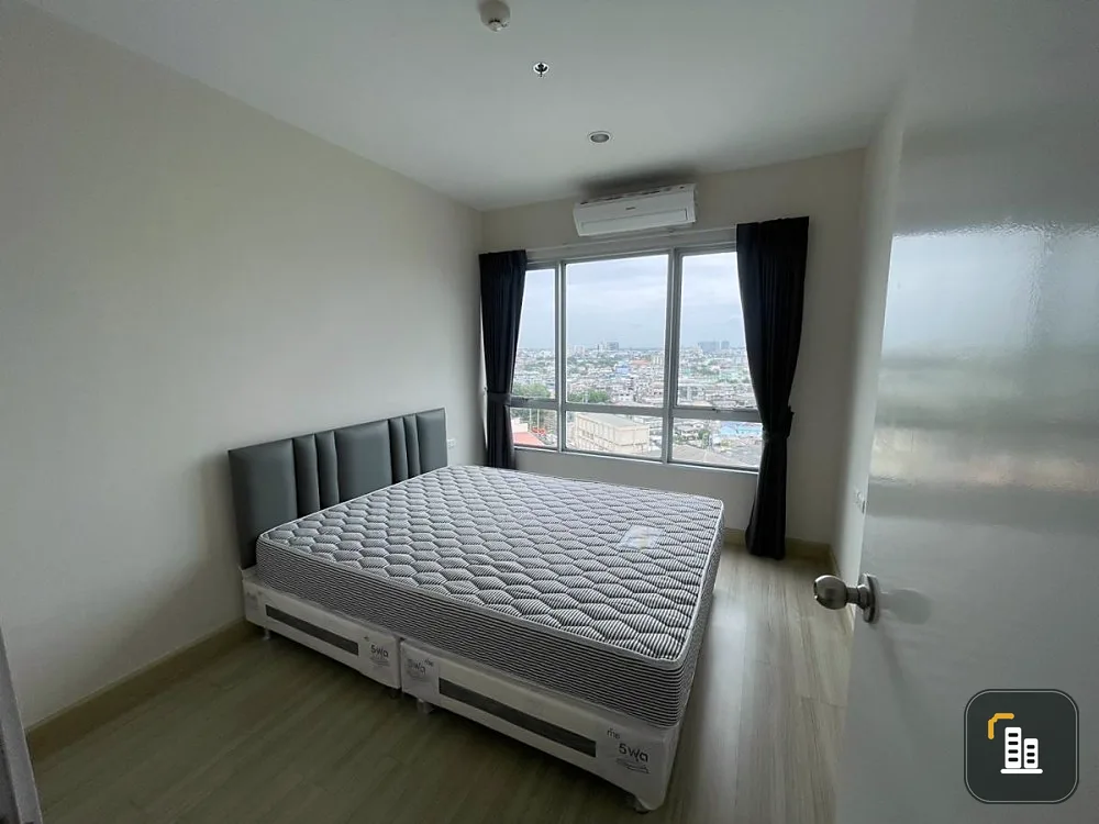 For rent: Motif Condo Sathorn - Wongwian Yai, 13th floor, spacious room with full facilities. Don't wait.