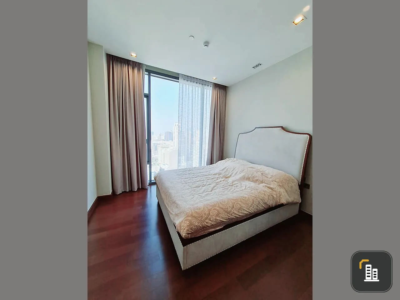 For rent: Q1 Sukhumvit, 30th floor, city view, open, no buildings blocking the view, fully furnished room, bring your bags and move in immediately, bo