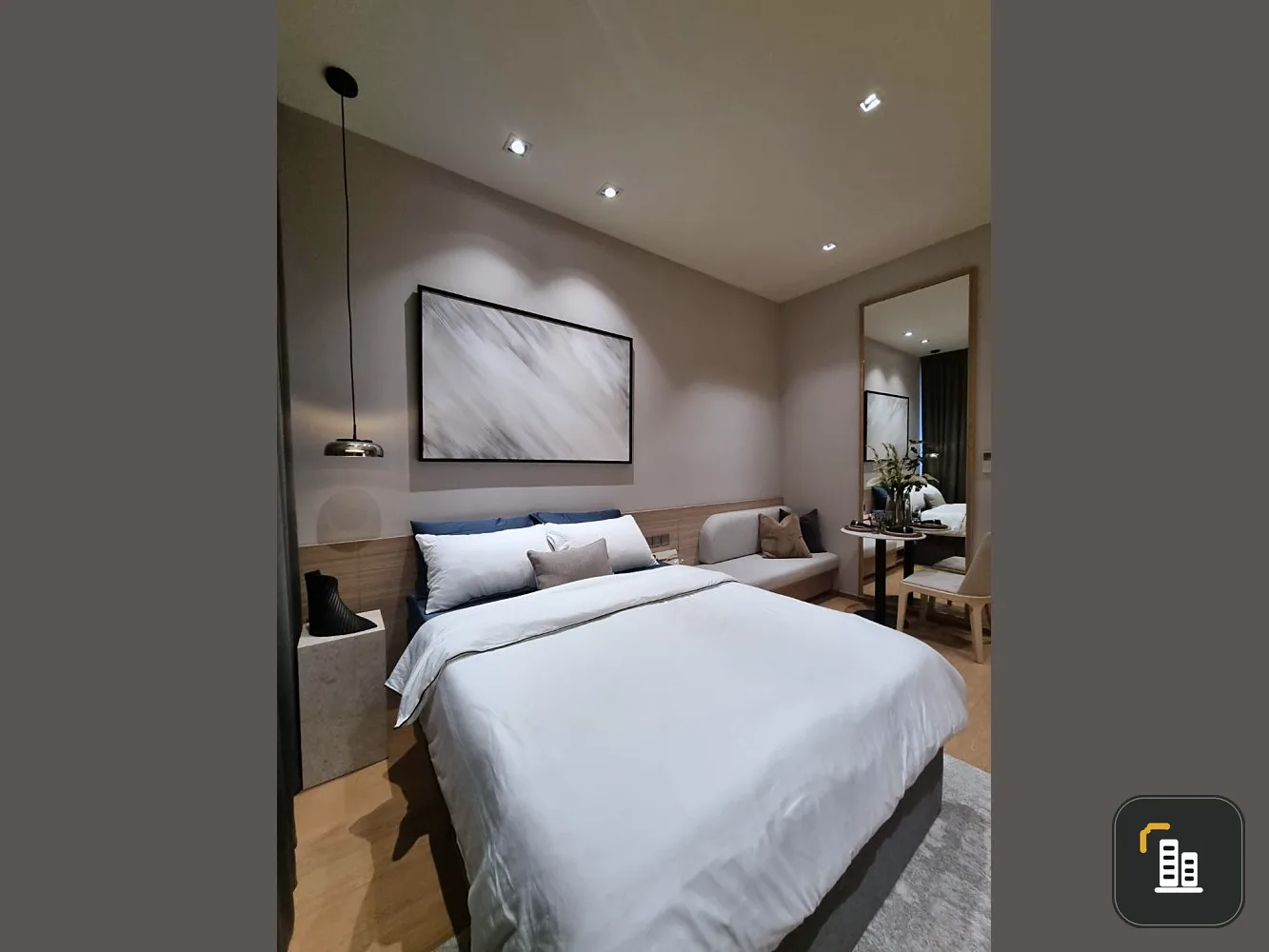 Urgent for rent!! Condo 28 Chidlom, 38th floor, beautiful room, fully furnished, ready to move in, hurry and book now!!