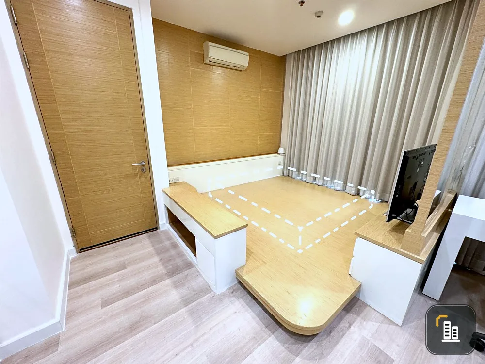 For sale:rent The Breeze Narathiwat, high floor, private corner room, modern decoration, open view, comfortable to the eyes. Don't wait, book now.