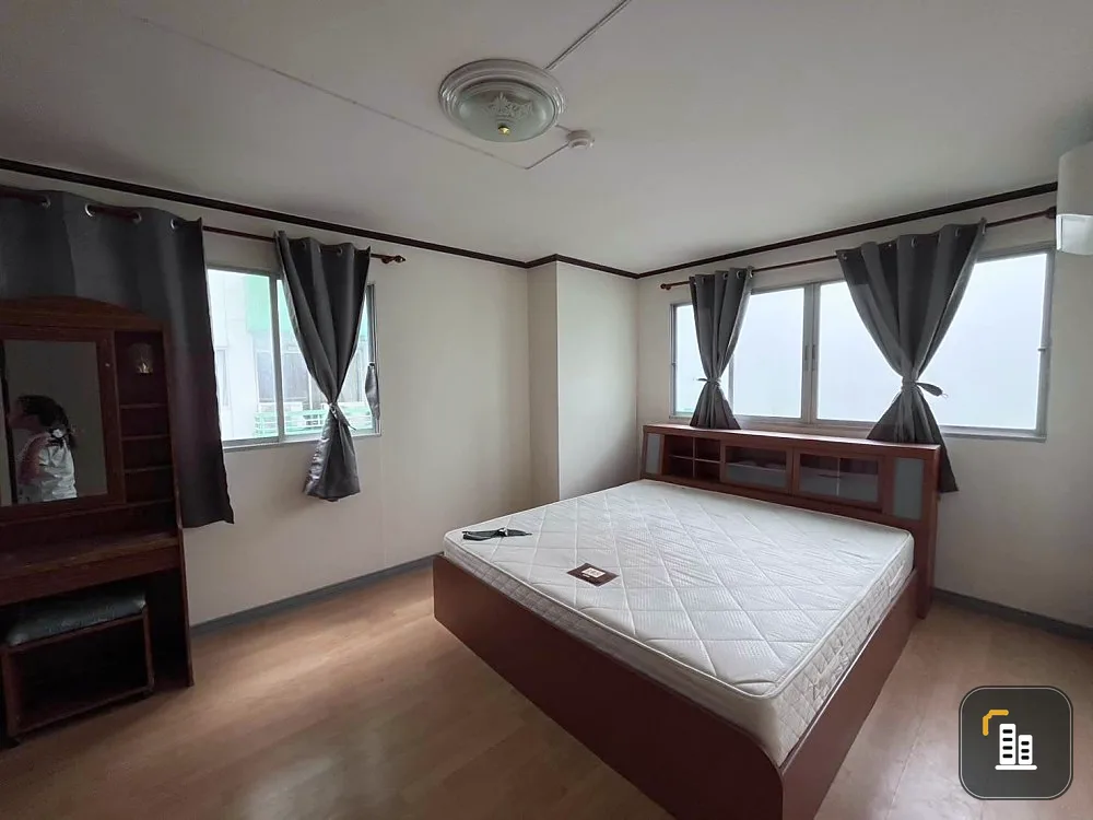 For sale: Lumpini Center Ladprao 111, spacious room, comfortable, ready to move in, hurry and reserve to be the owner now!