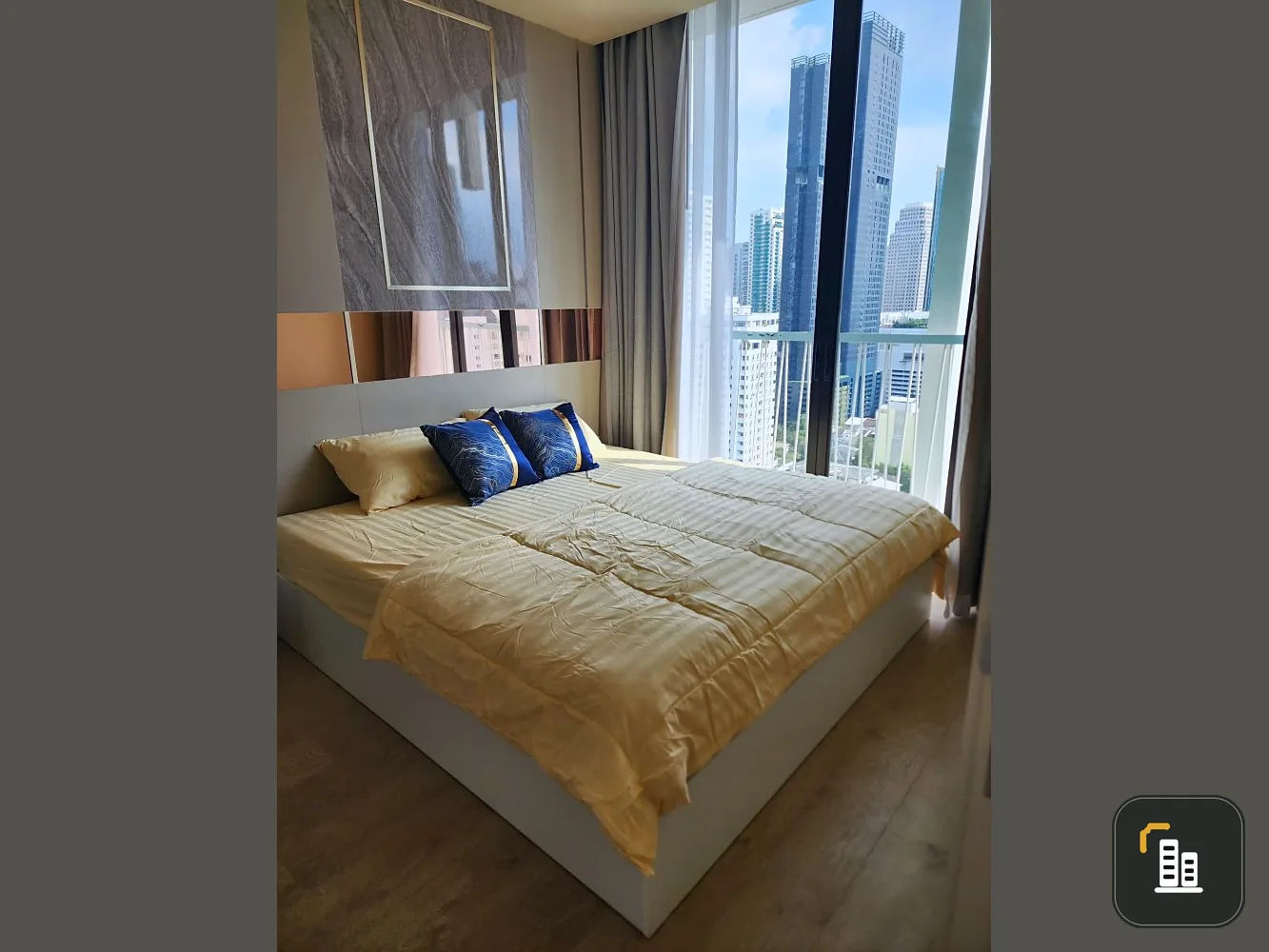 For rent: Noble Recole Sukhumvit 19, 2 bedrooms, 2 bathrooms, beautifully decorated with marble pattern, high floor, don't miss it.