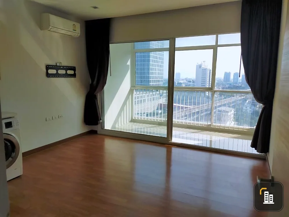 Condo for sale, The Coast Bangkok, Sukhumvit-Bangna, empty room, not too expensive, those who like to decorate their rooms should not miss this.