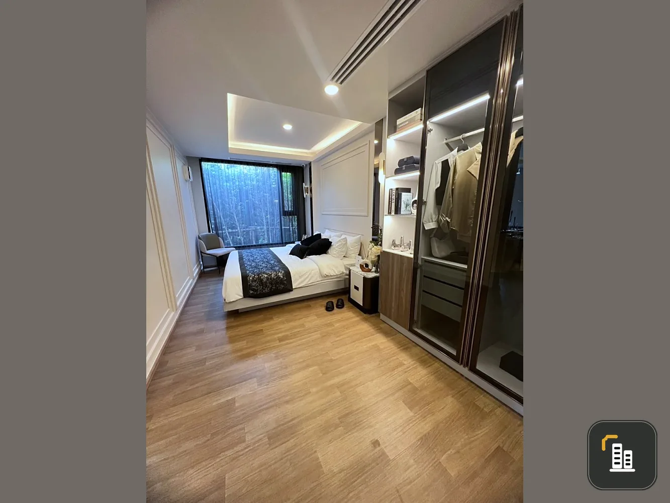 Selling down payment, So Origin Siriraj, beautiful location, very good price, 16th floor, Zone City, lots of usable space, must book now.