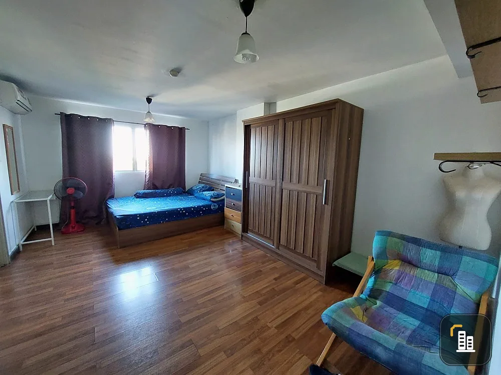 For sale: Lumpini Center Happyland Phase 1-4, decorated in warm wood tones, fully furnished, nice view, interested, reserve now!