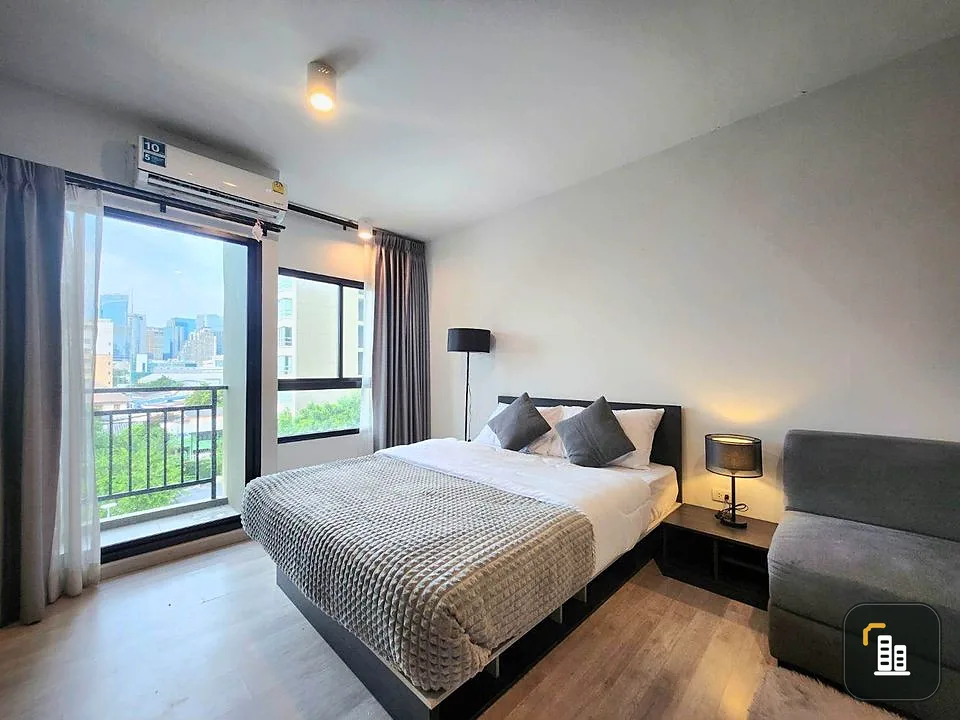 For sale: Estabe Phahon Yothin 18, beautiful room, comfortable, hotel feel, fully furnished, just bring your bags and move in!