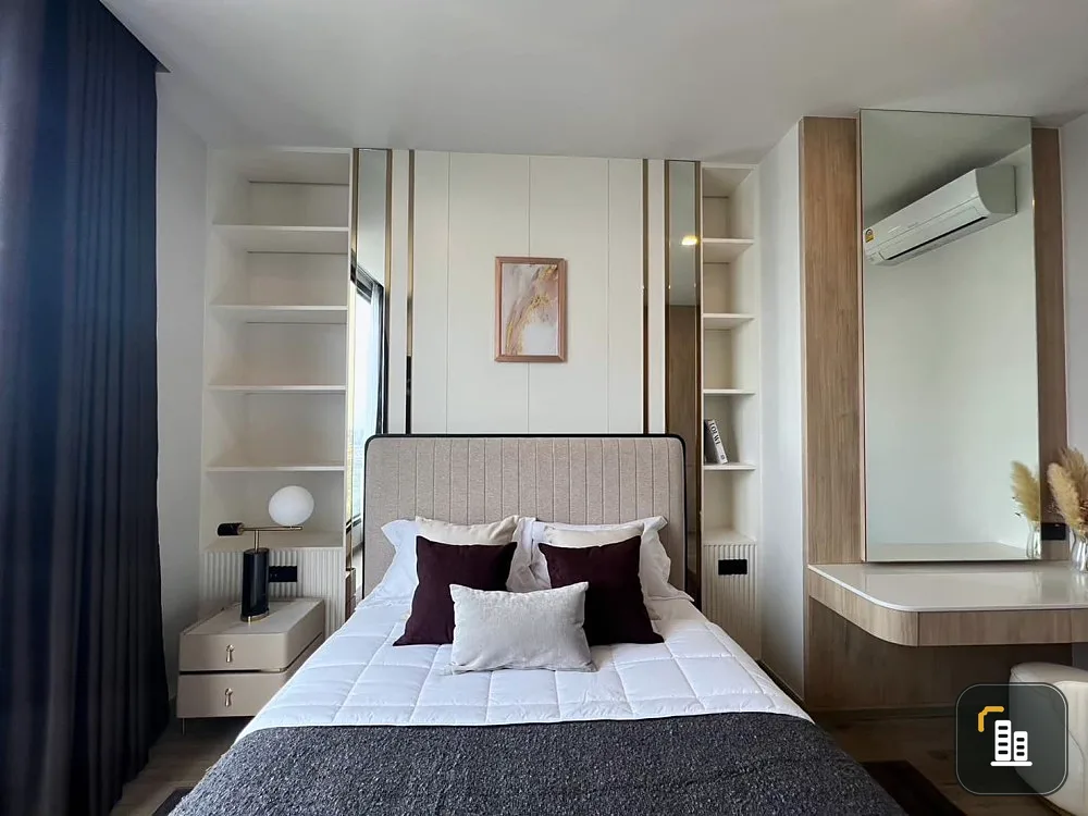 For rent: The Crest Park Residence, high floor, beautifully decorated, built-in throughout the room, large room, must hurry to book now.