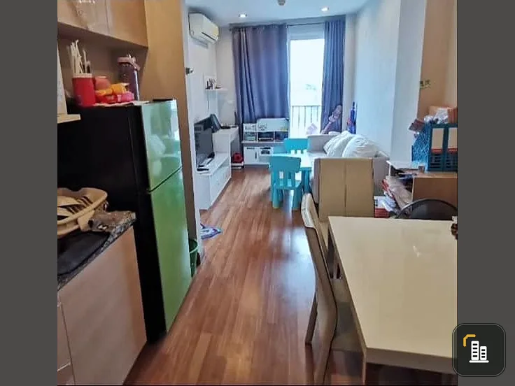 For sale: Christmas Condo, fully decorated with functions. The interior of the room is in white tones. The kitchen is built-in. You can't miss out on