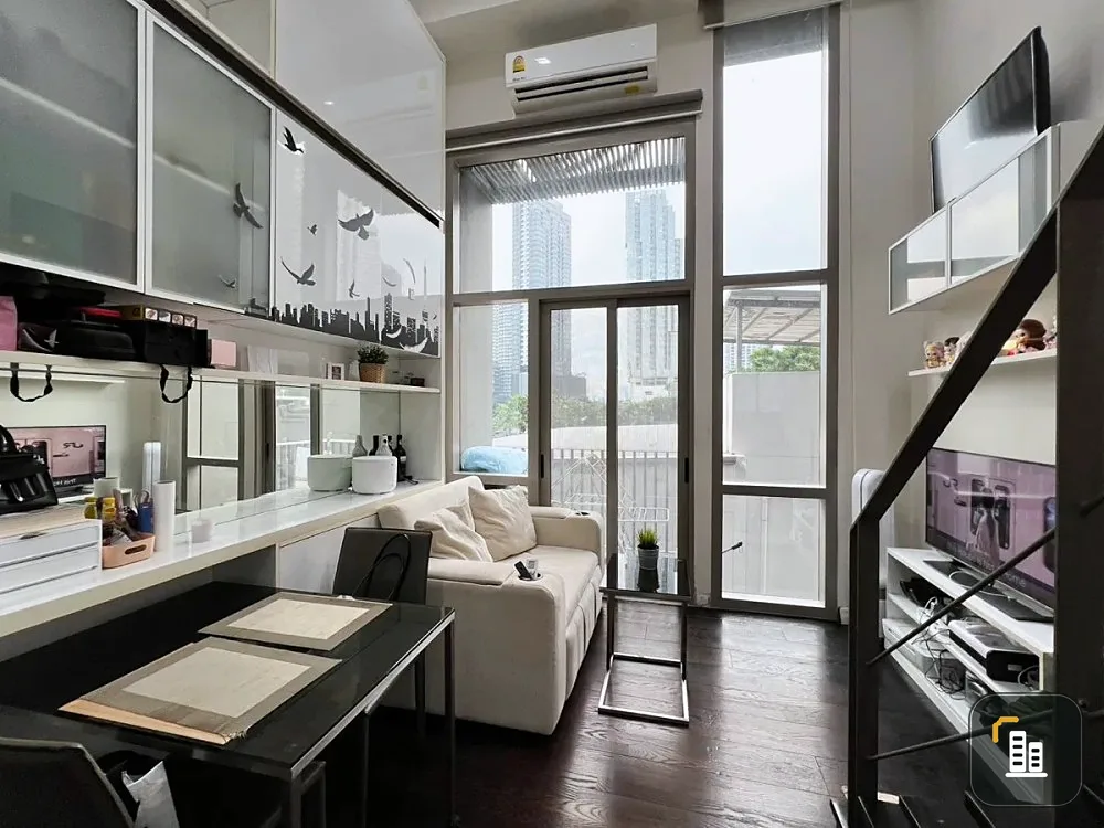 For rent/sale: Ideo Morph 38, DUPLEX room, north side, not hot, good atmosphere, quiet, comfortable, pets allowed, urgent