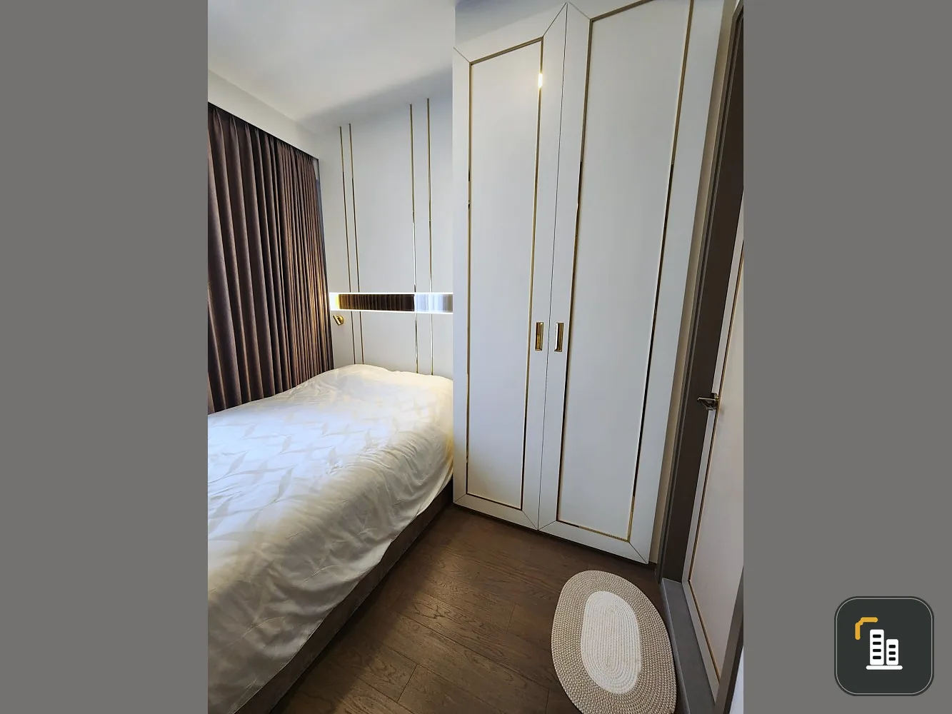 For sale: Park Origin Phayathai, beautifully decorated with built-in furniture, looks good in every room, high floor, great breeze, must hurry.