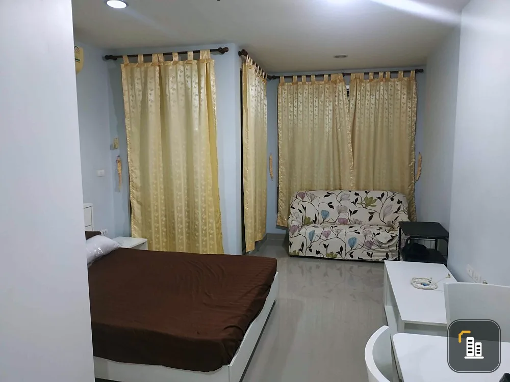 For sale: At City Sukhumvit 101/1, studio room, 3rd floor, first building in front of the condo, comes with a full set of furniture. You have to hurry