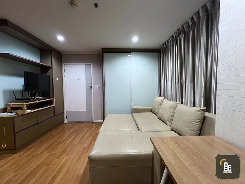For rent: Lumpini Park Rama 9-Ratchada, private room location, cool breeze into the room, comfortable city view, urgent