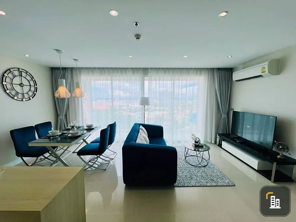 For sale: Grand Caribbean Resort Pattaya (South Pattaya) swimming pool view, large room, decorated in white-blue tones, book now!