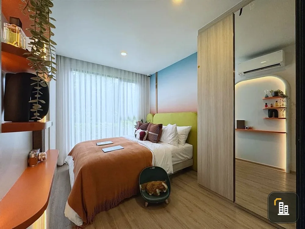 Selling down payment for The Origin Play Bangkhunnon, 11th floor, corner room, pets allowed, very good feng shui direction, reserve now.