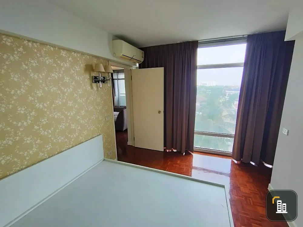 Urgent sale!! Superior Condominium, 6th floor, fully furnished, ready to move in, good price, don't miss it!!