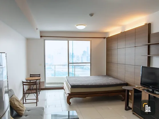 Condo for sale, Supalai River Place, Chao Phraya River view. Built-in furniture, oak tone color, very cool, hurry up
