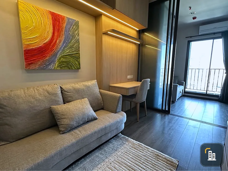For rent: Ideo Sukhumvit - Rama 4, 17th floor, with unobstructed Sukhumvit view, fully furnished with built-in furniture