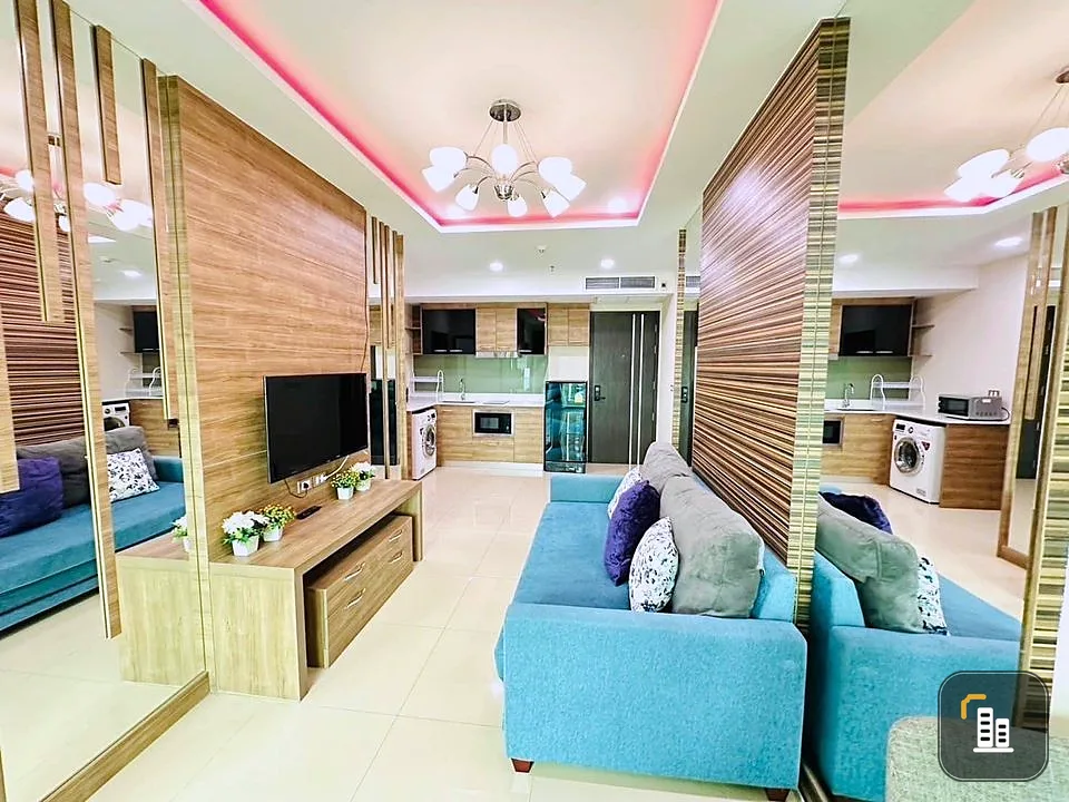 For sale: Dusit Grand Condo View (Jomtien), 17th floor, sea view, large room, well-decorated with built-ins throughout the room. Hurry and book now!