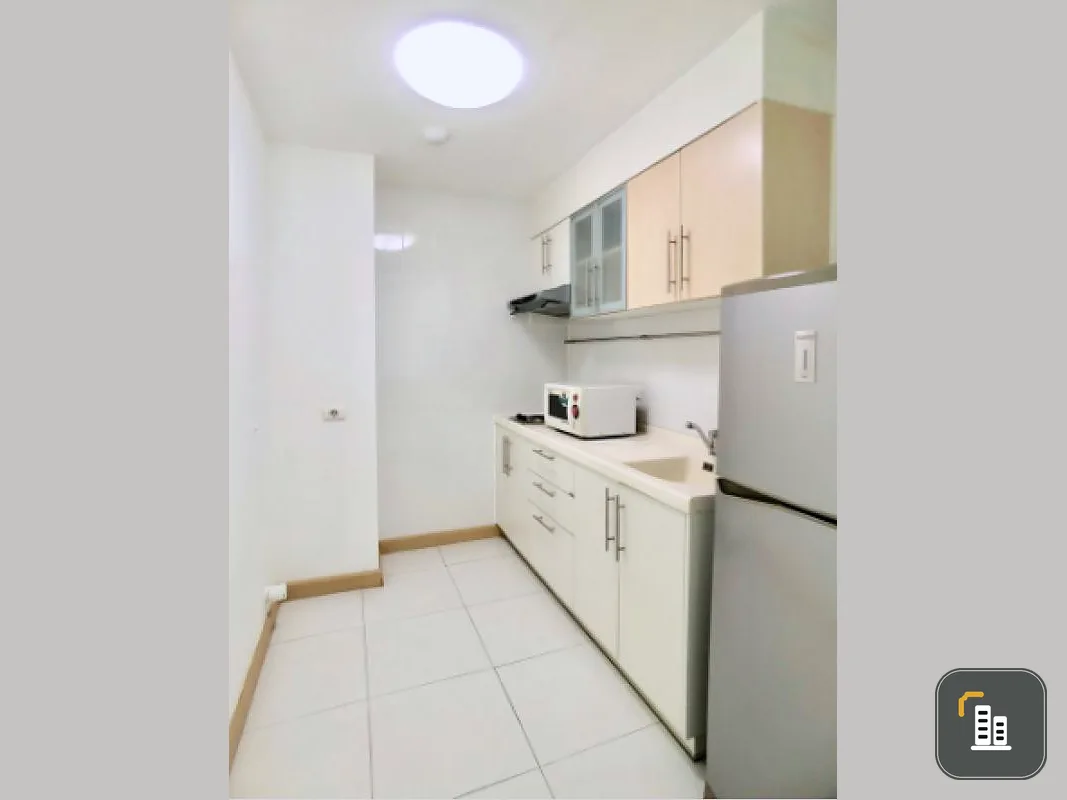 Sell Supalai River Place, spacious room, convenient, super comfortable, complete with furniture and electrical appliances, buy now, super bang