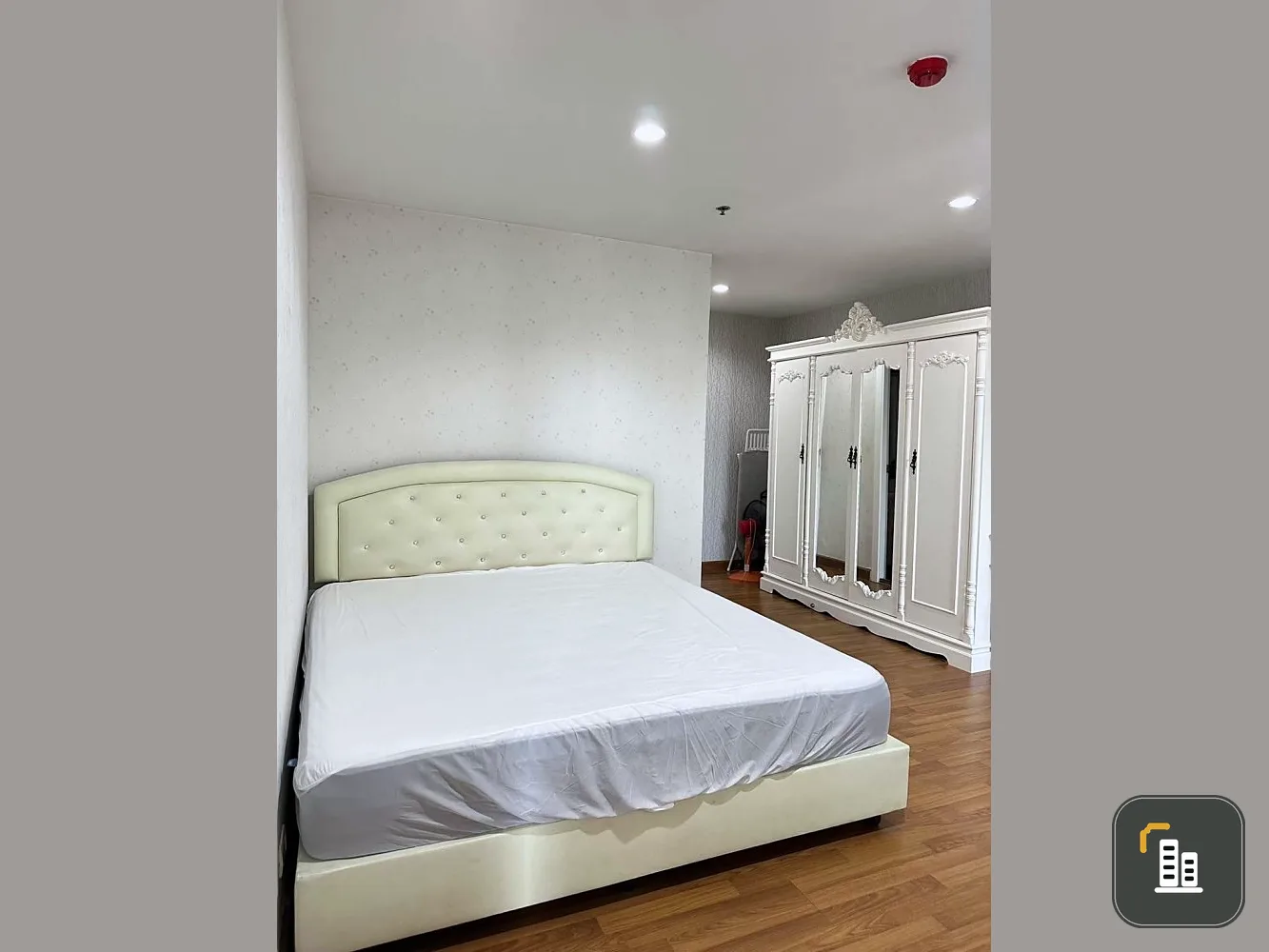 Condo for rent: Regent Home 18 Chaengwattana-Lak Si, large room, great usable space, you must not miss it.