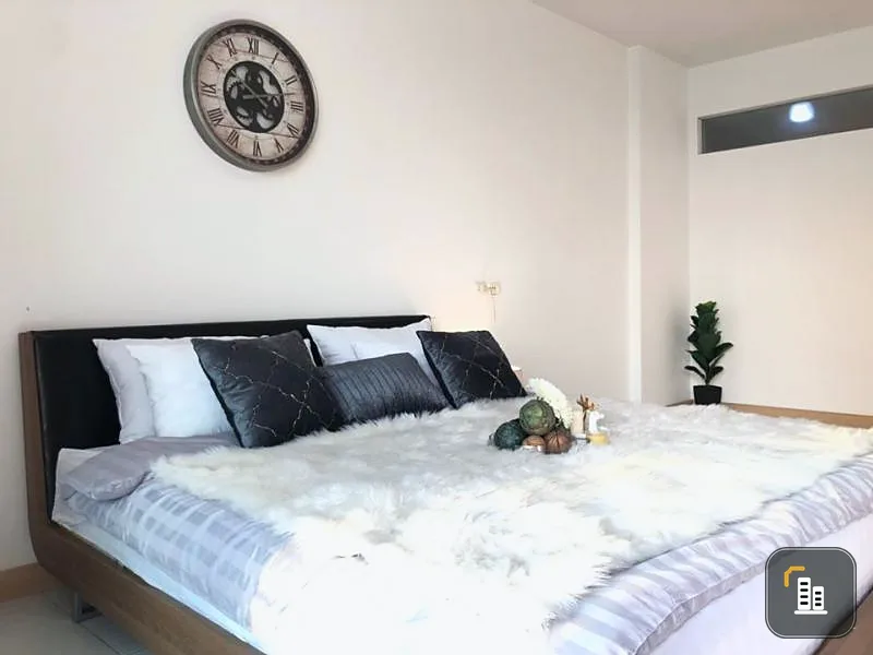 For sale Supalai River Place, 22nd floor, river view, very nice decoration. Become the owner quickly Miss it and you will regret it.