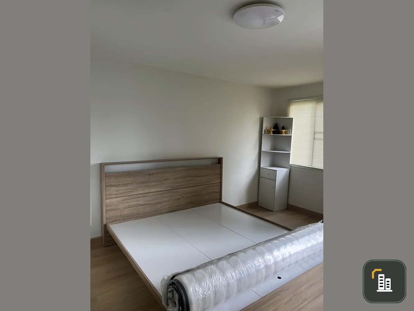 Urgent sale! Boutique Condo Ratchada 17, corner room with privacy and affordable price. Come and own it now!