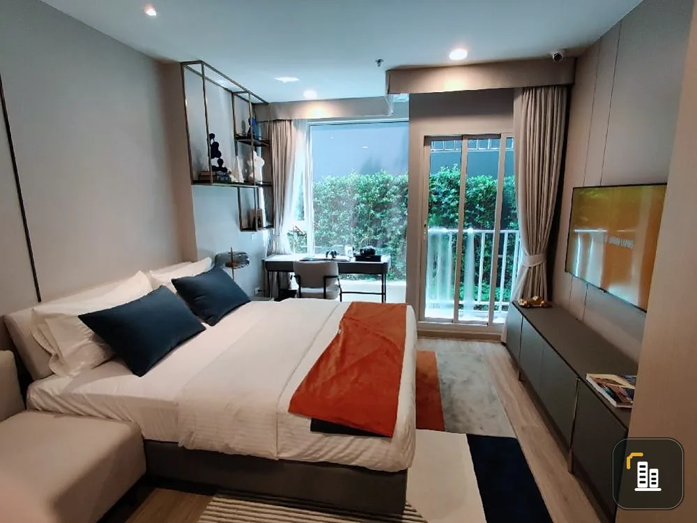 Down payment for sale, Culture Thonglor, 15th floor, studio room, good location, beautiful common area, open view, interested, reserve now.