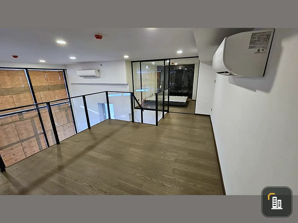 For sale: Park Origin Chula Samyan, large corner room, Panorama view of the river, good feng shui room number, arrange it now!