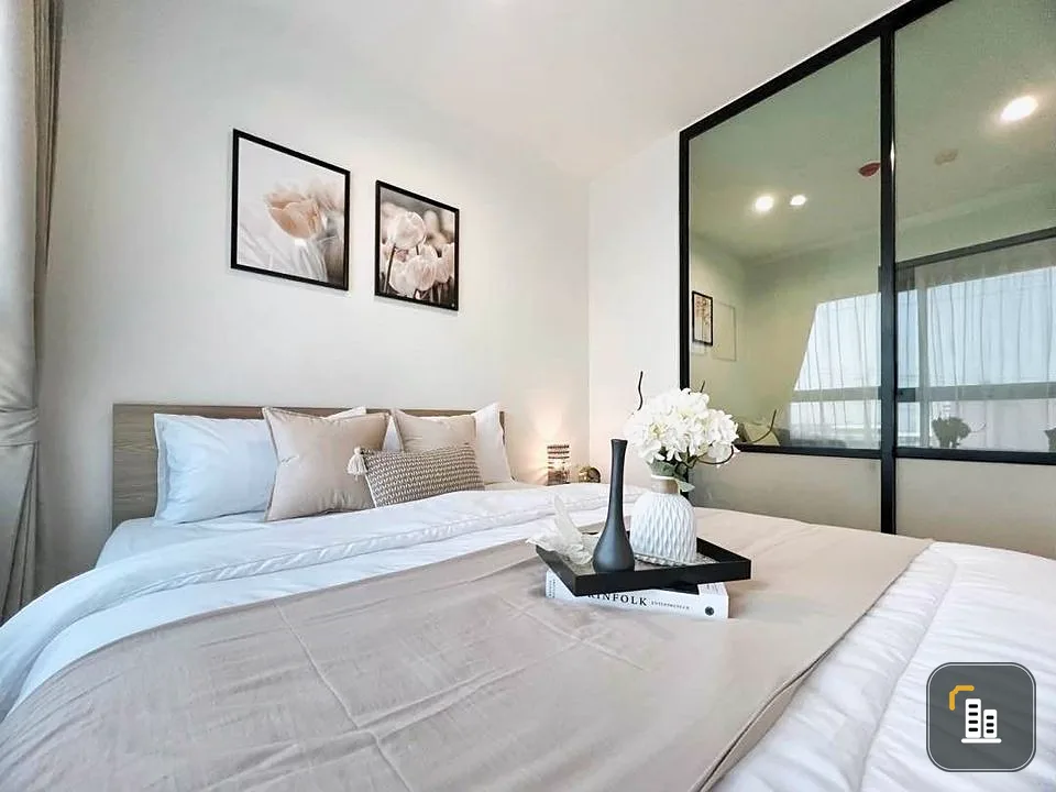 For rent, i Condo Active Phatthanakan, giant TV, many electrical appliances and furniture. Book now!