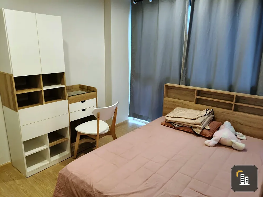 For sale:rent The Excel Ratchada 18, 3rd floor, pool view, corner room, not hot because the room is not exposed to sunlight. Interested in owning one?