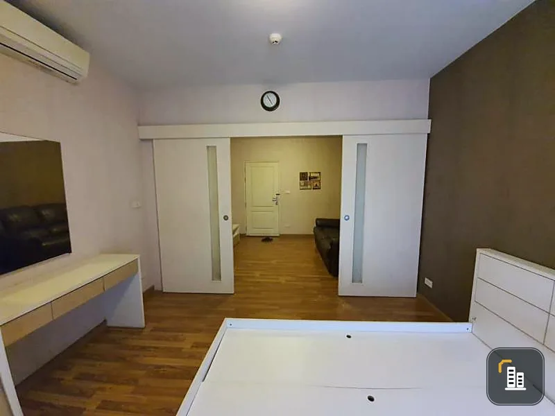 Urgent sale, garden view room, wake up to be happy, cool breeze, size 1 bedroom, 1 bathroom, The Seed Sathorn-Taksin Condo
