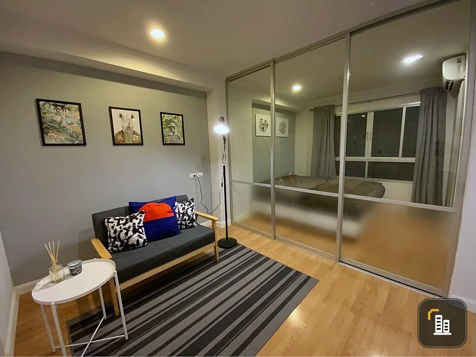 For sale and rent: Lumpini Ville Phatthanakan-Phetchaburi New Road, bright and comfortable room, fully furnished, ready to move in. Interested? Book n