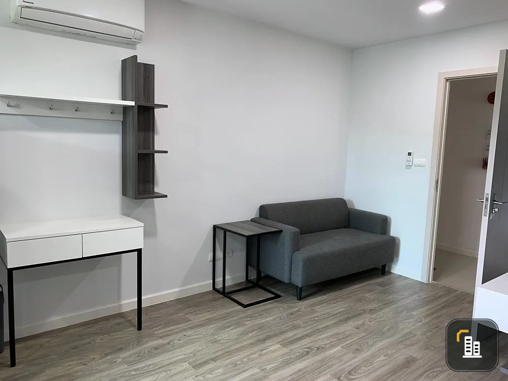 For sale: Gen Condo, fully furnished, shady tree view, has electrical appliances including washing machine, reserve now!