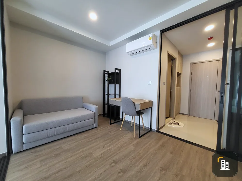 For rent: Salaya One Residence, 7th floor, large room, not hot, furnished + electrical appliances. You will regret it if you miss it.