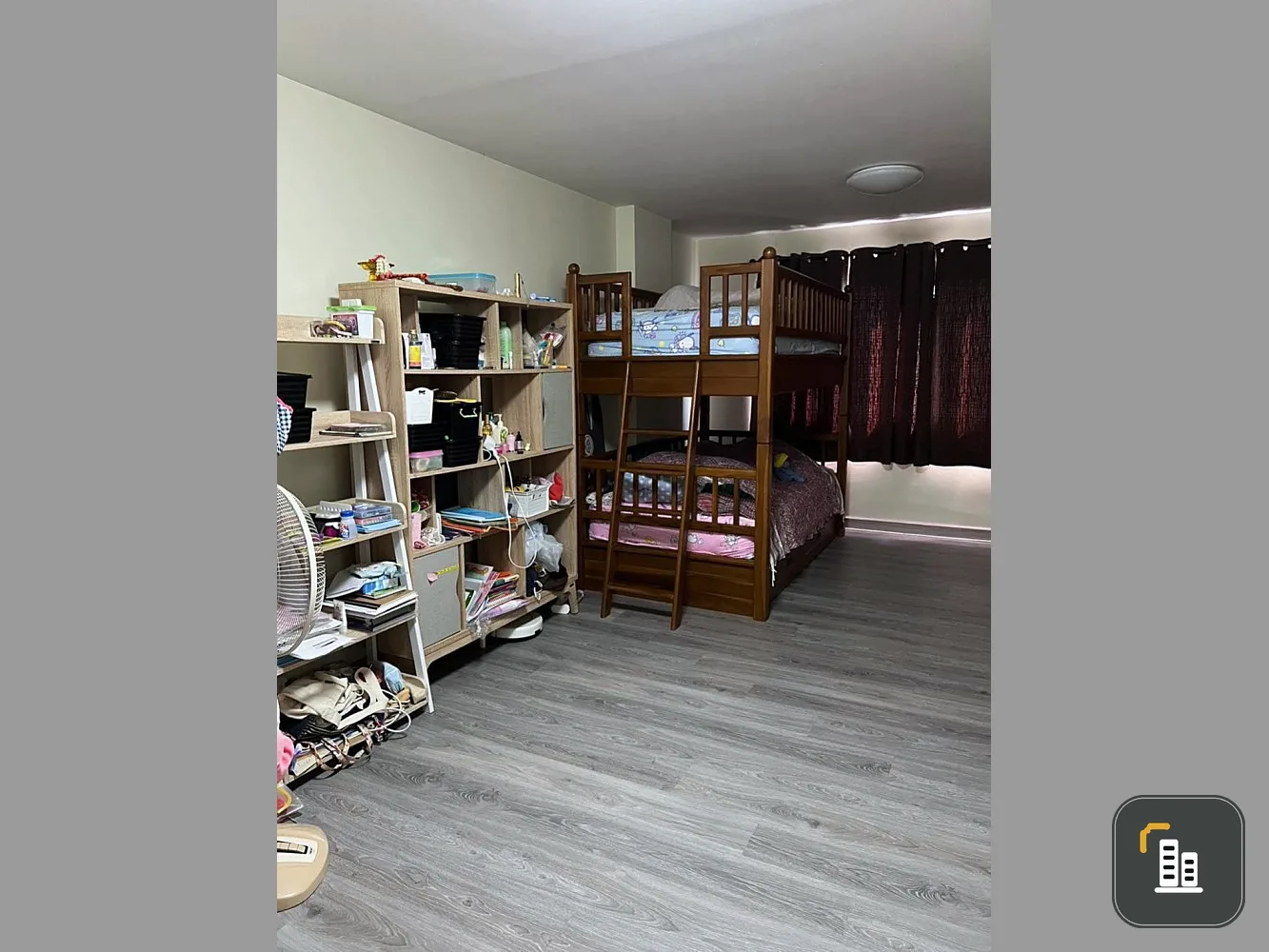 For sale, One X Sathorn - Narathiwat, swimming pool view, has a good bunk bed, quiet, very comfortable, very worth booking.