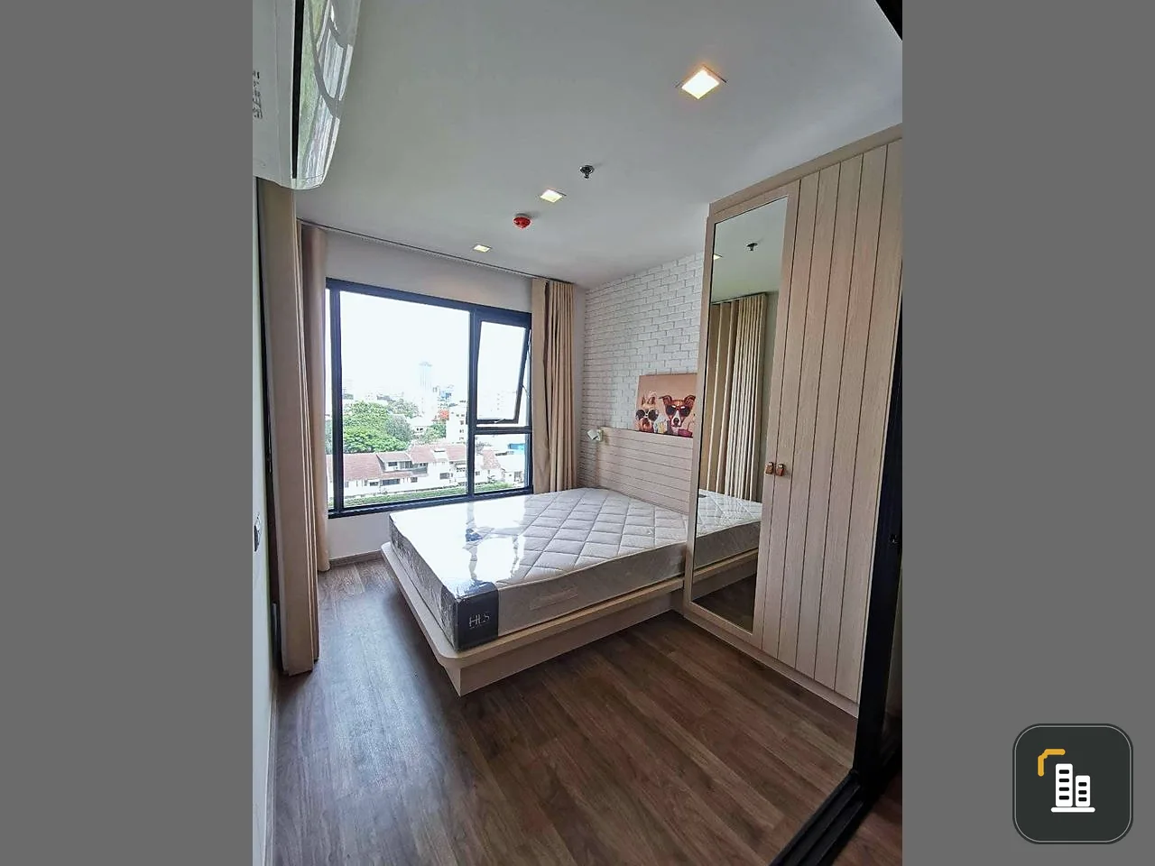 For rent Life Ladprao, spacious room, decorated in a cozy style. You shouldn't wait, hurry up and reserve now before you miss your chance.