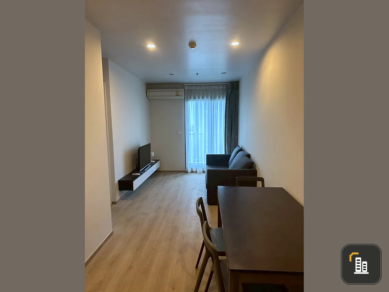 For sale Centric Ari Station corner room, get privacy, hurry up and reserve it today.