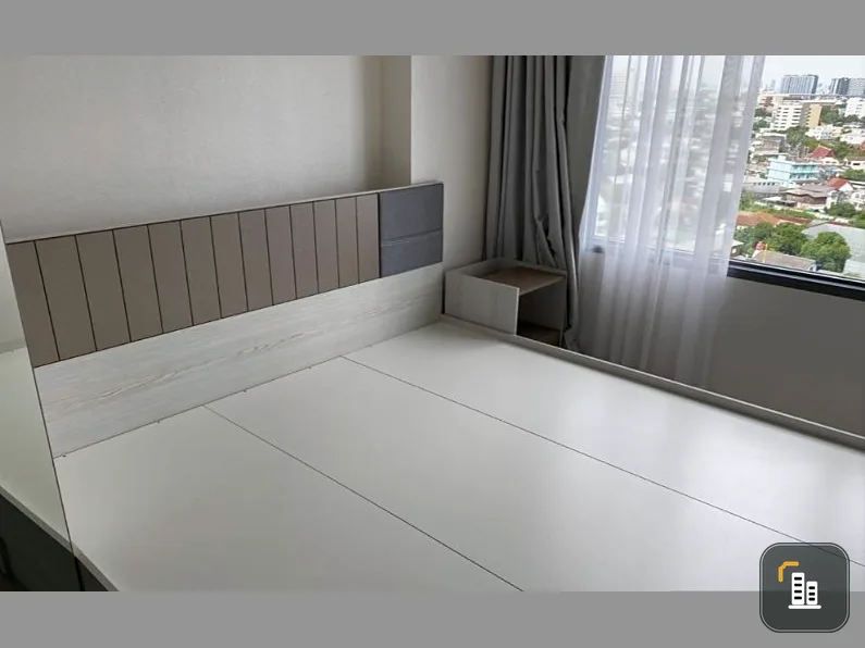 For sale: Aspire Sathorn-Ratchaphruek, 27th floor, wallpaper throughout the room, free furniture and appliances, reserve now!