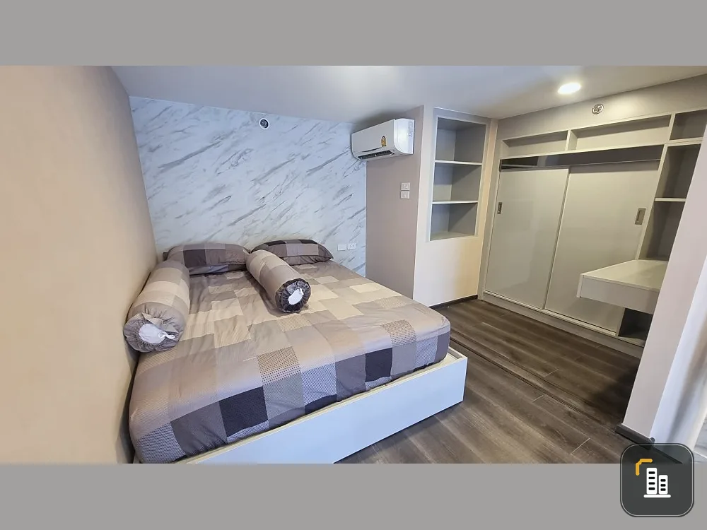 For sale: KnightsBridge Space Ratchayothin, ready-to-move-in room, high ceiling, airy, comfortable, good price, hurry and reserve.