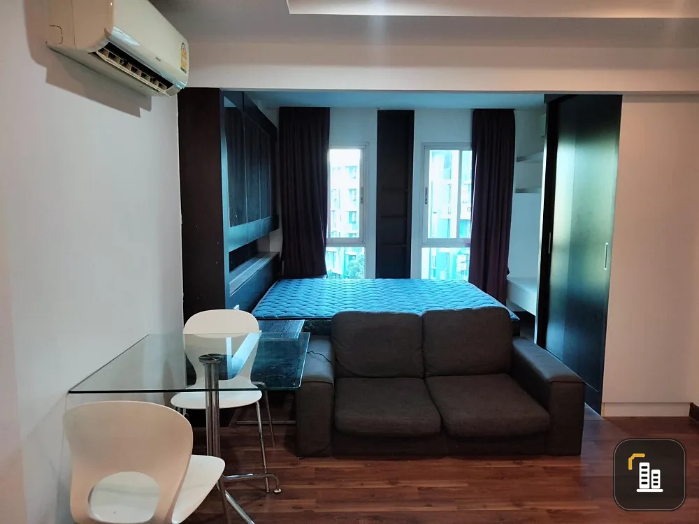 For sale, for rent, Park Exo, Building C, 7th floor, swimming pool view, well-built bedroom, complete facilities