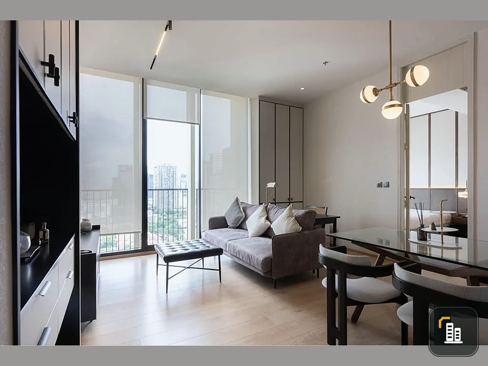 Urgent sale, Noble BE19 Sukhumvit condo, spacious room, well-decorated, great price, buy now.