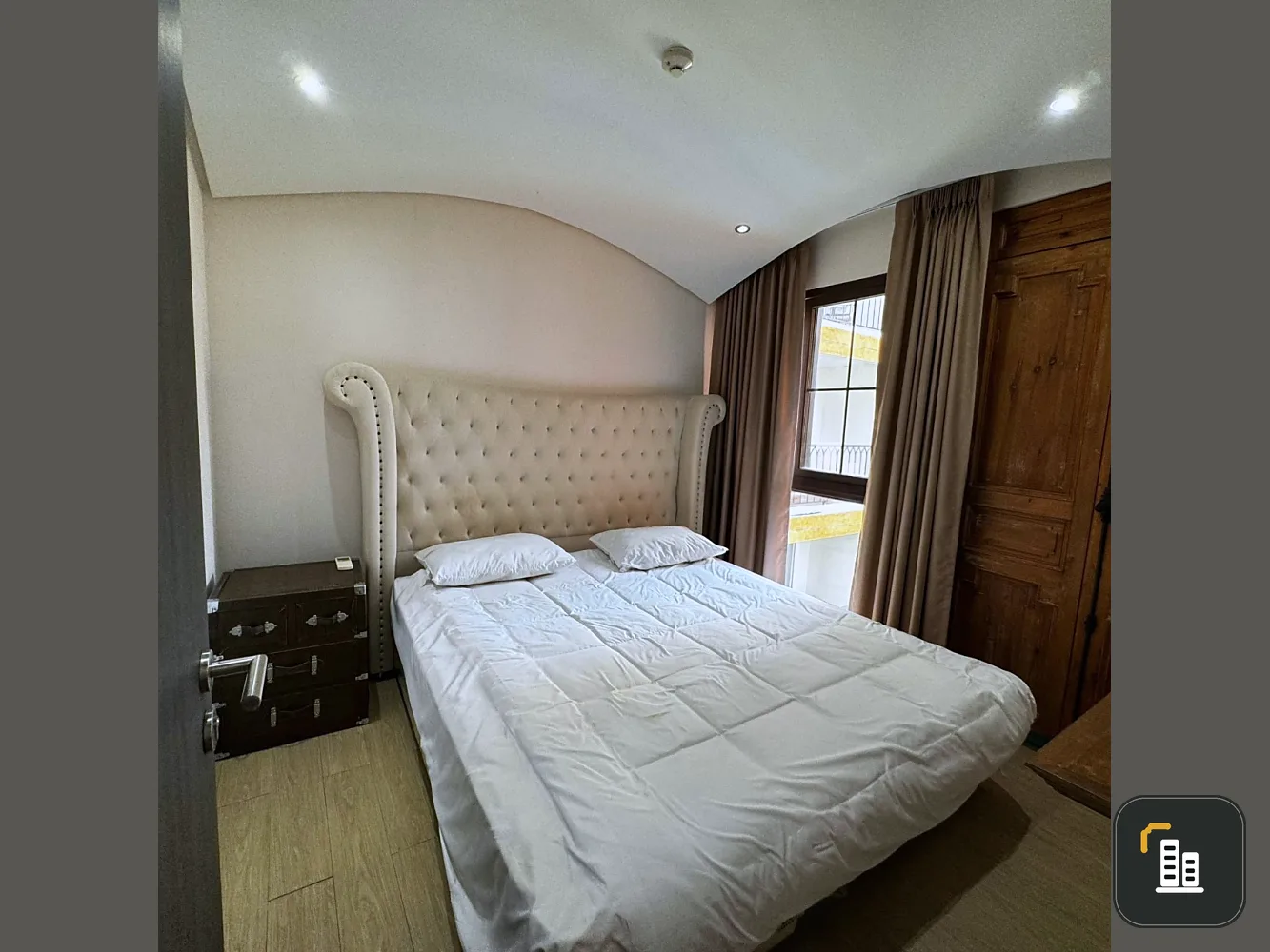 For sale: Venetian Signature Condo Resort Pattaya (Jomtien), 6th floor, spacious room, beautifully decorated, pool view, hurry and book now.