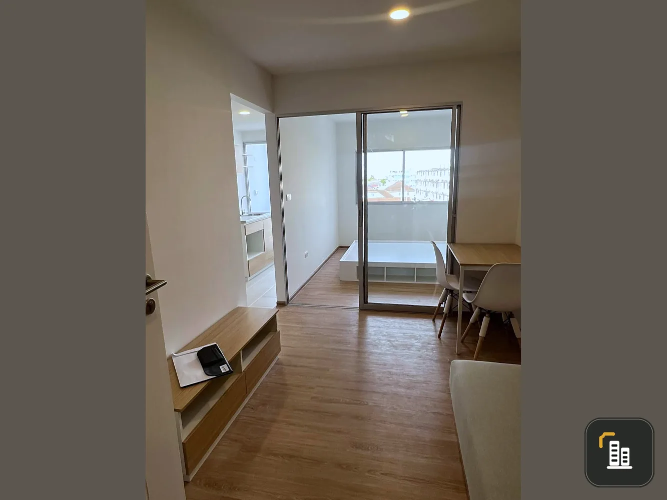 For sale: Sena Kit BTS Saphan Mai, 5th floor, separated room, good location, convenient transportation, hurry up and become the owner.