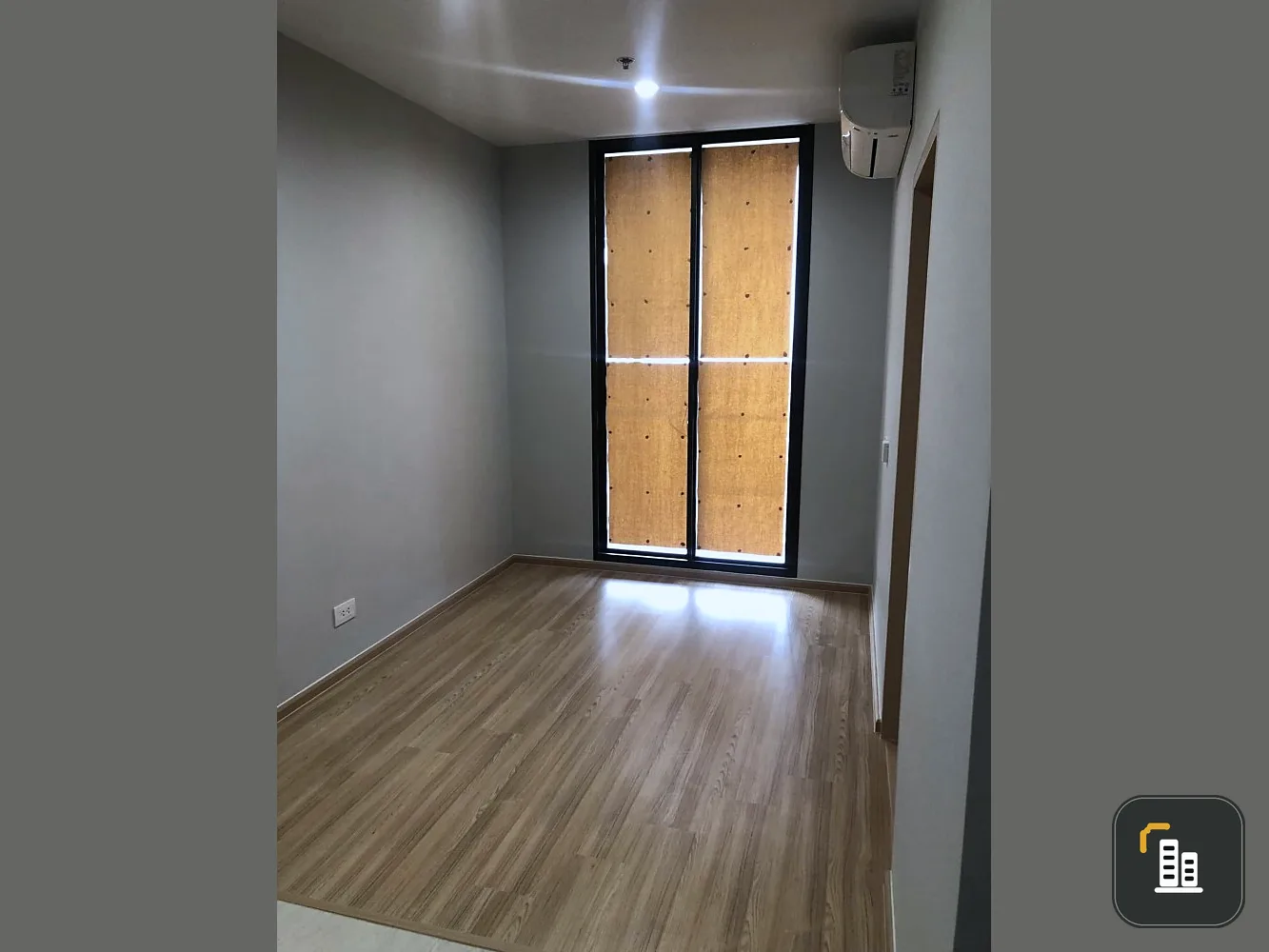 Down payment for sale, Skyrise Avenue Sukhumvit 64, high floor, spacious room, open view, comfortable for the eyes, don't just look.