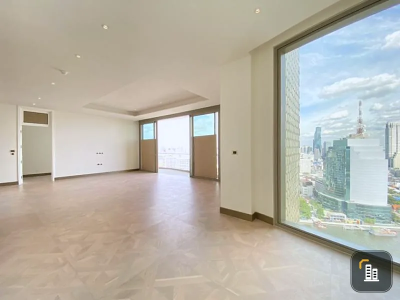 The Residences at Mandarin Oriental for rent, a spacious empty room. Can be decorated as you like. Rent now.