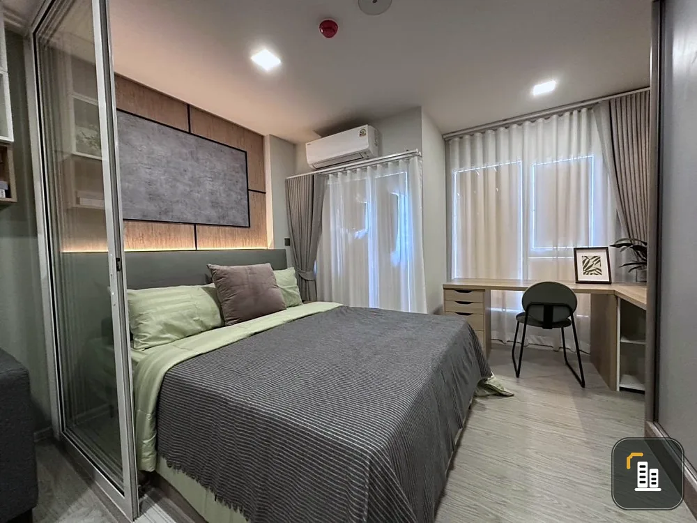 For rent: Kave Town Island, 5th floor, pool view, beautiful room, fully furnished, ready to move in immediately. Interested, book now, don't wait.